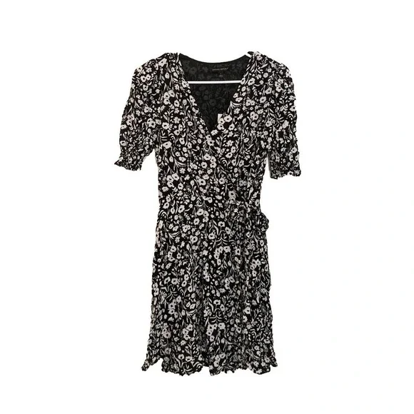 Banana Republic NEW Dress Black White Floral Wrap Size 4 Short Sleeve